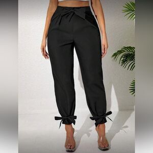 Women's Black Bow-Tie Ankle Pants